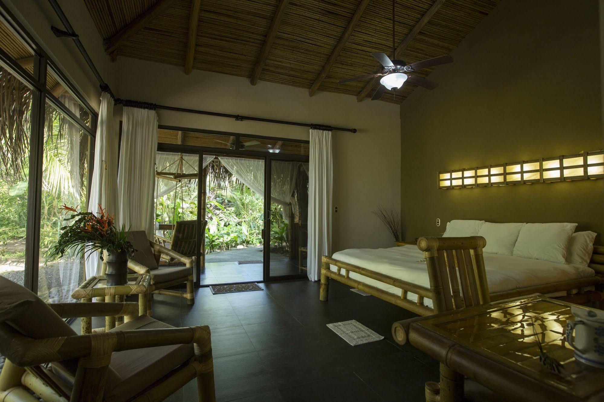 Clandestino Beach Resort Parrita Zewnętrze zdjęcie